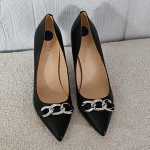 Nine West Black Pointed Toe Heels with Silver Chain Detail Size 8.5 LN